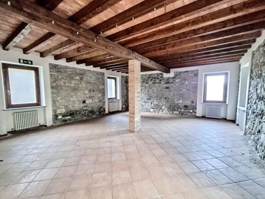 Immagine 7 di Palazzo in vendita  in Loc. Bosconure, SS 654, N. snc a Ferriere