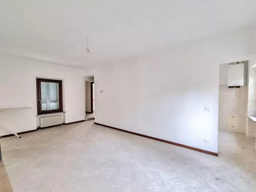 Immagine 13 di Palazzo in vendita  in Loc. Bosconure, SS 654, N. snc a Ferriere