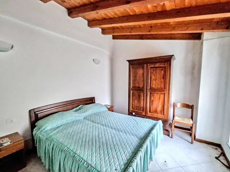 Immagine 16 di Palazzo in vendita  in Loc. Bosconure, SS 654, N. snc a Ferriere