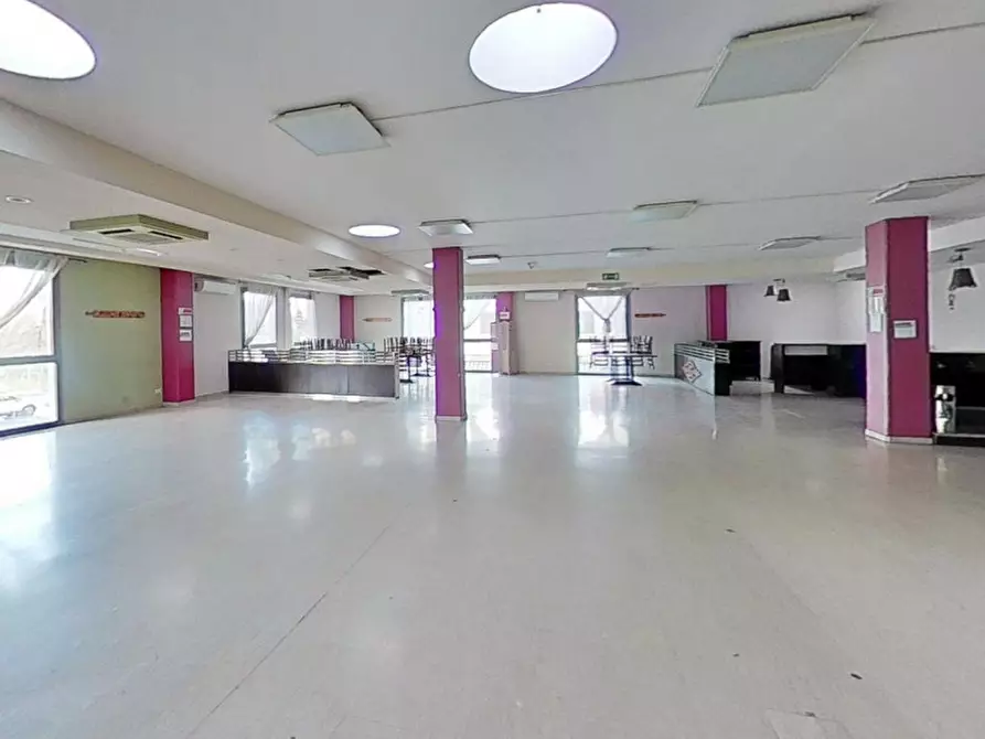 Immagine 4 di Magazzino in vendita  in Via Sergio Cavina, N. 9-11 a Ravenna