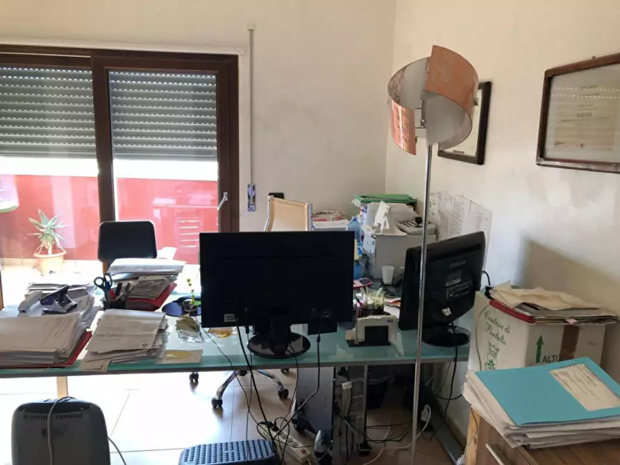 Immagine 3 di Ufficio in vendita  in Via Ferdinando II di Borbone, N. Snc a Montalto Uffugo