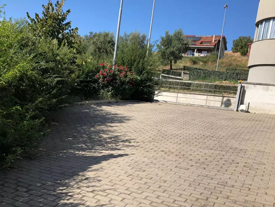 Immagine 11 di Ufficio in vendita  in Via Ferdinando II di Borbone, N. Snc a Montalto Uffugo