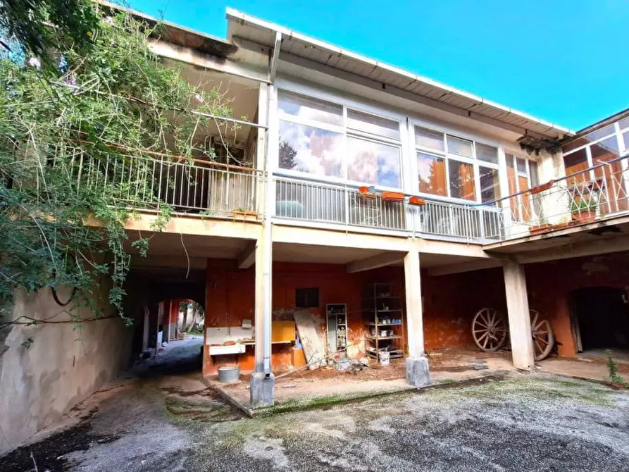 Immagine 1 di Palazzo in vendita  in Via delle Mandorle, N. 23 a Valderice