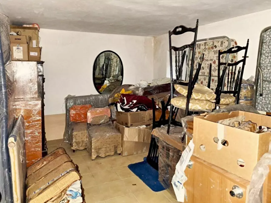 Immagine 22 di Palazzo in vendita  in Via delle Mandorle, N. 23 a Valderice