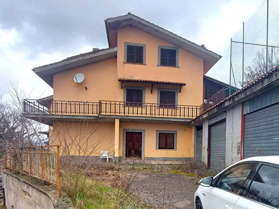 Immagine 7 di Posto auto in vendita  in Capradosso, N. Snc a Petrella Salto