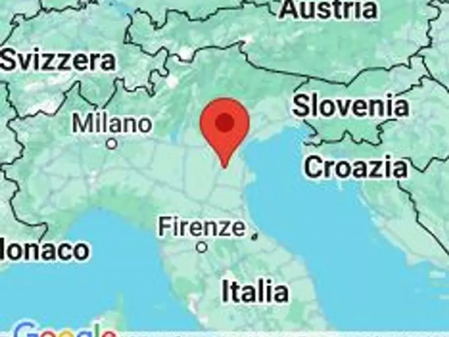 Immagine 12 di Posto auto in vendita  in Via Umberto I, N. 37 a Rovigo