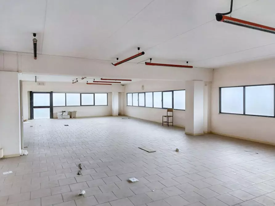 Immagine 6 di Capannone industriale in vendita  in Via Guglielmo Marconi, N. 30 a Gambassi Terme