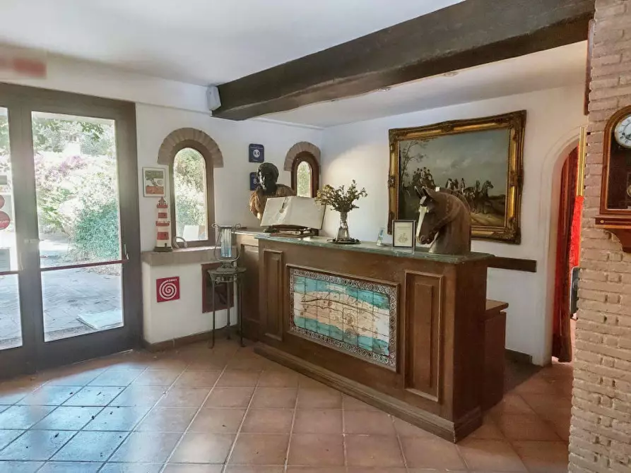 Immagine 12 di Agriturismo in vendita  in Via della Marmotta, N. snc a Anguillara Sabazia