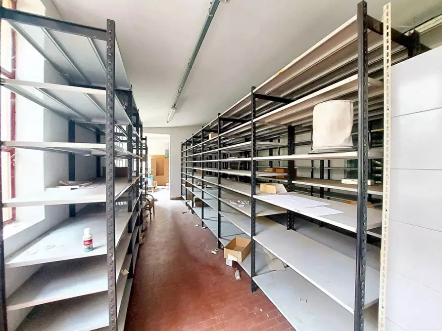 Immagine 6 di Magazzino in vendita  in Via Milazzo, N. 30 a Tortona