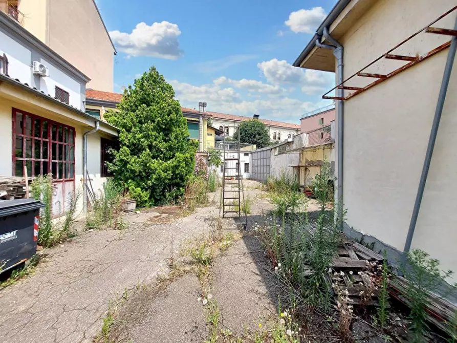 Immagine 16 di Magazzino in vendita  in Via Milazzo, N. 30 a Tortona