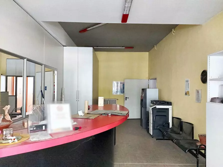 Immagine 3 di Ufficio in vendita  in Via Milazzo, N. 30 a Tortona