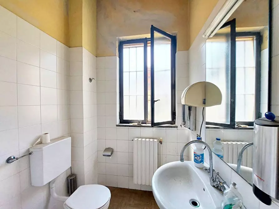 Immagine 13 di Ufficio in vendita  in Via Milazzo, N. 30 a Tortona