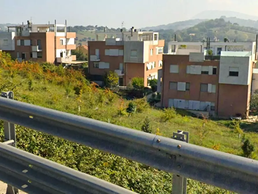 Immagine 2 di Terreno in vendita  in Via Ugo Betti, N. Snc a Ancona