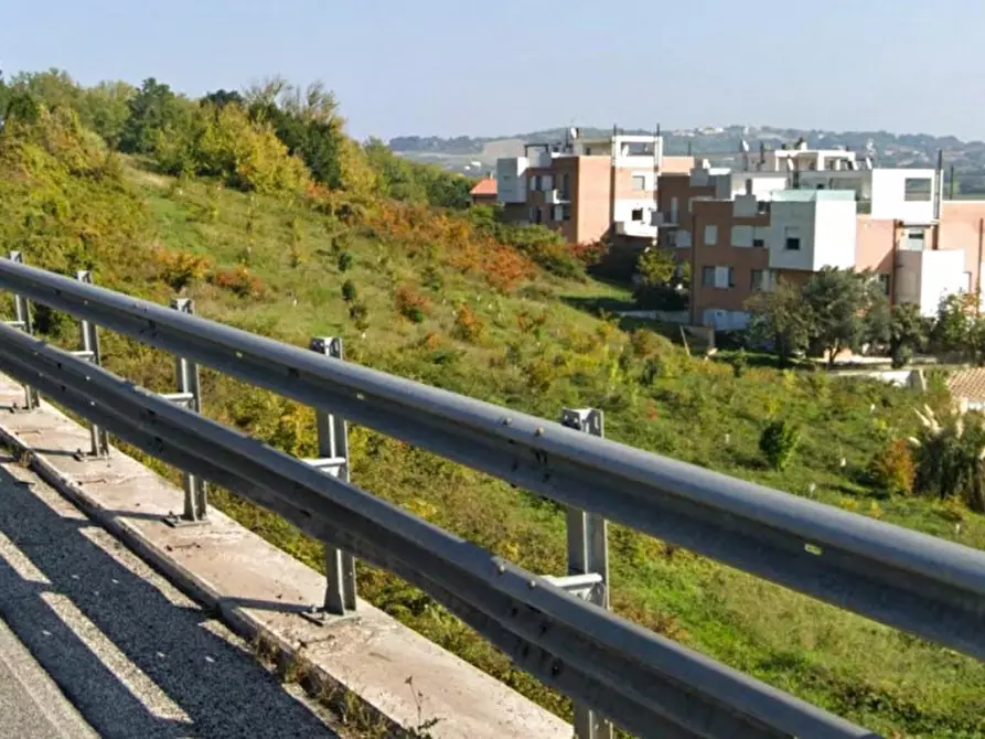Immagine 5 di Terreno in vendita  in Via Ugo Betti, N. Snc a Ancona