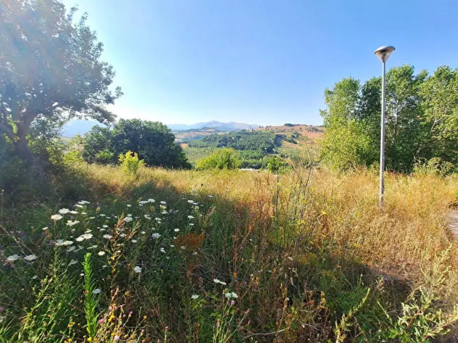 Immagine 1 di Terreno in vendita  in Via Vallicelle, N. Snc a Camerino