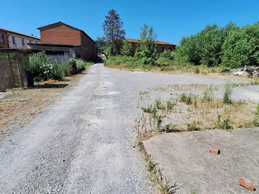 Immagine 25 di Capannone industriale in vendita  in Via Gramsci, N. 370-372-374-376-378-380 a San Miniato