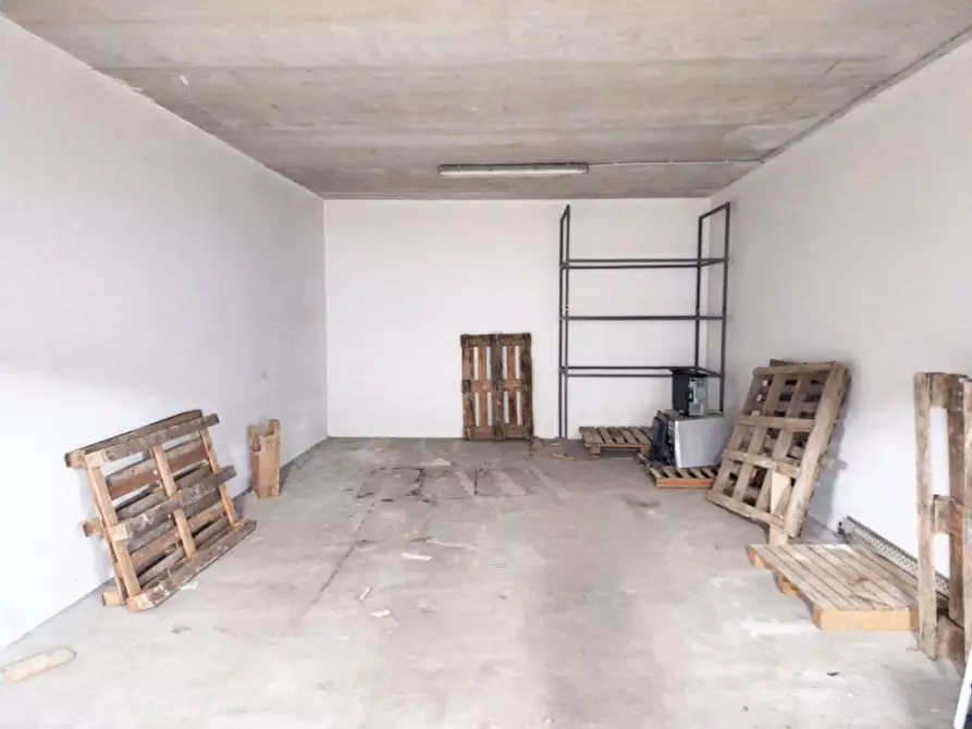 Immagine 2 di Posto auto in vendita  in Viale Regione Siciliana Nord - Ovest, N. 3440 a Palermo