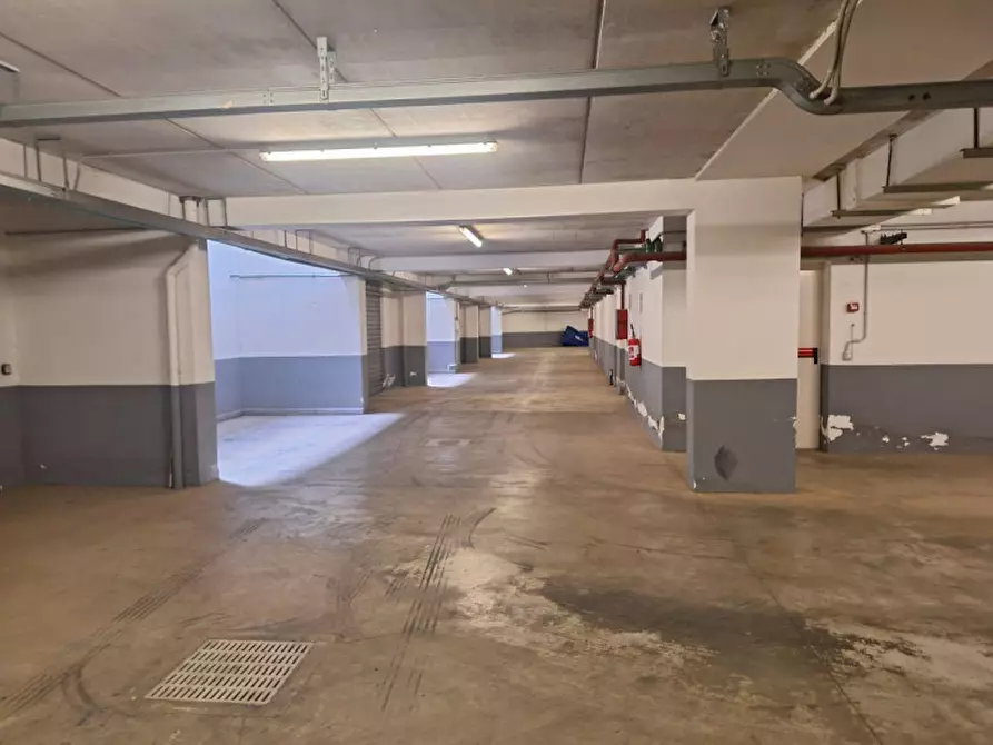 Immagine 7 di Posto auto in vendita  in Viale Regione Siciliana Nord - Ovest, N. 3440 a Palermo