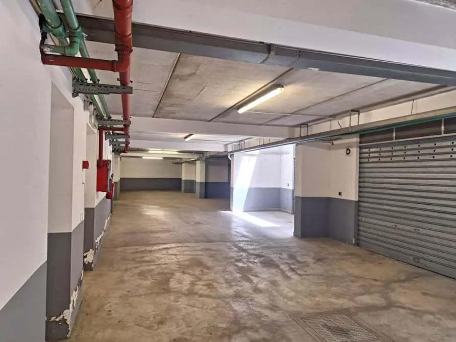 Immagine 8 di Posto auto in vendita  in Viale Regione Siciliana Nord - Ovest, N. 3440 a Palermo