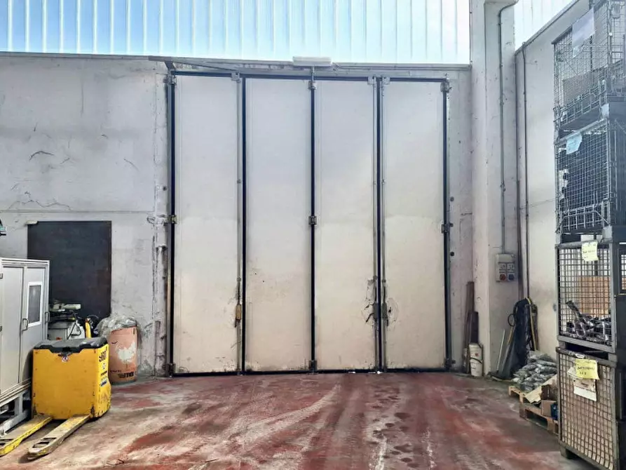 Immagine 11 di Capannone industriale in vendita  in Via Portelle delle Ginestre, N. 8 a Umbertide