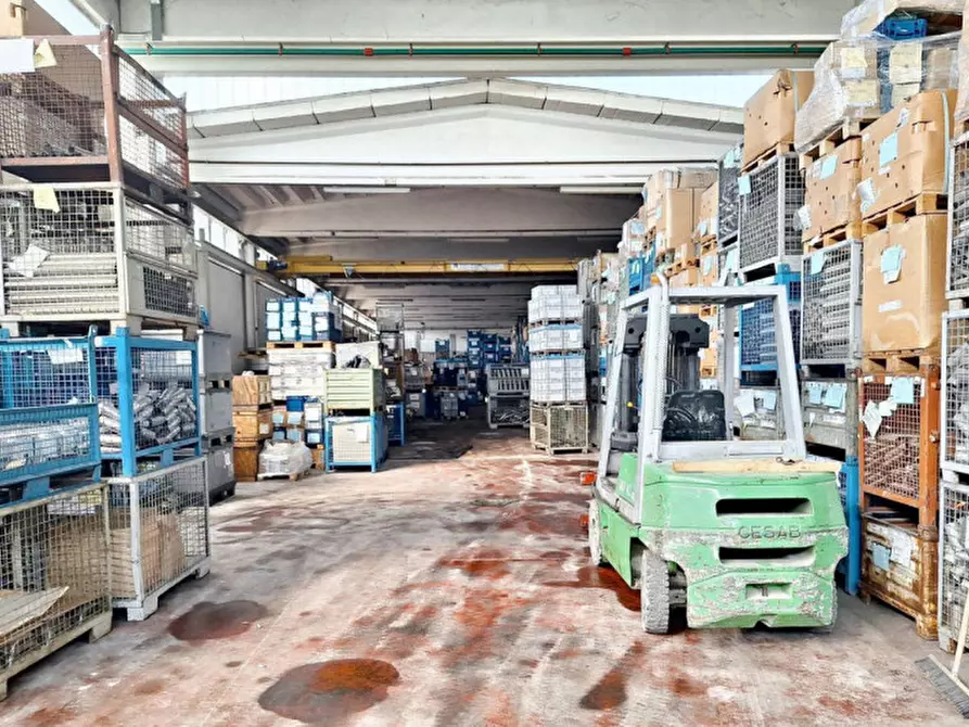 Immagine 13 di Capannone industriale in vendita  in Via Portelle delle Ginestre, N. 8 a Umbertide