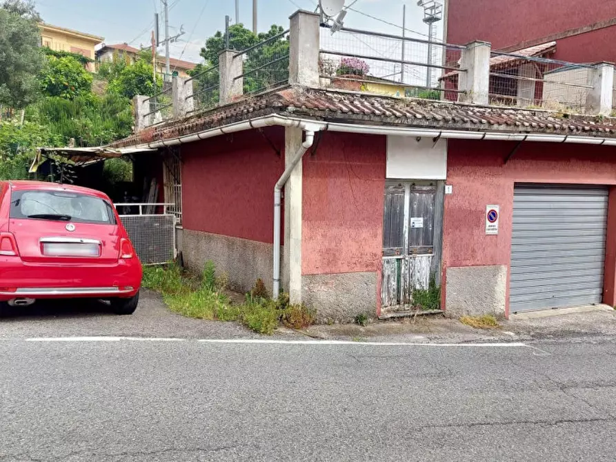 Immagine 4 di Magazzino in vendita  in Frazione Vicomorasso - Via Achille Grandi, N. 1 a Sant'olcese