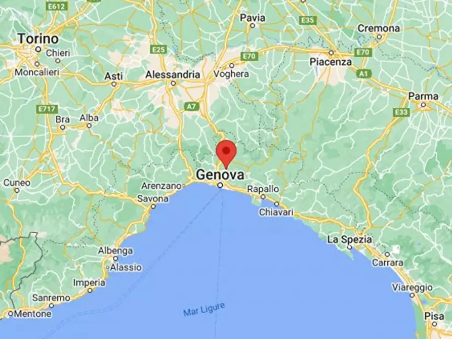 Immagine 10 di Magazzino in vendita  in Frazione Vicomorasso - Via Achille Grandi, N. 1 a Sant'olcese