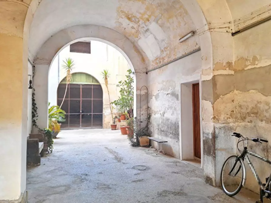 Immagine 9 di Appartamento in vendita  in Via Salvatore Lonero, N. 23 a Trapani