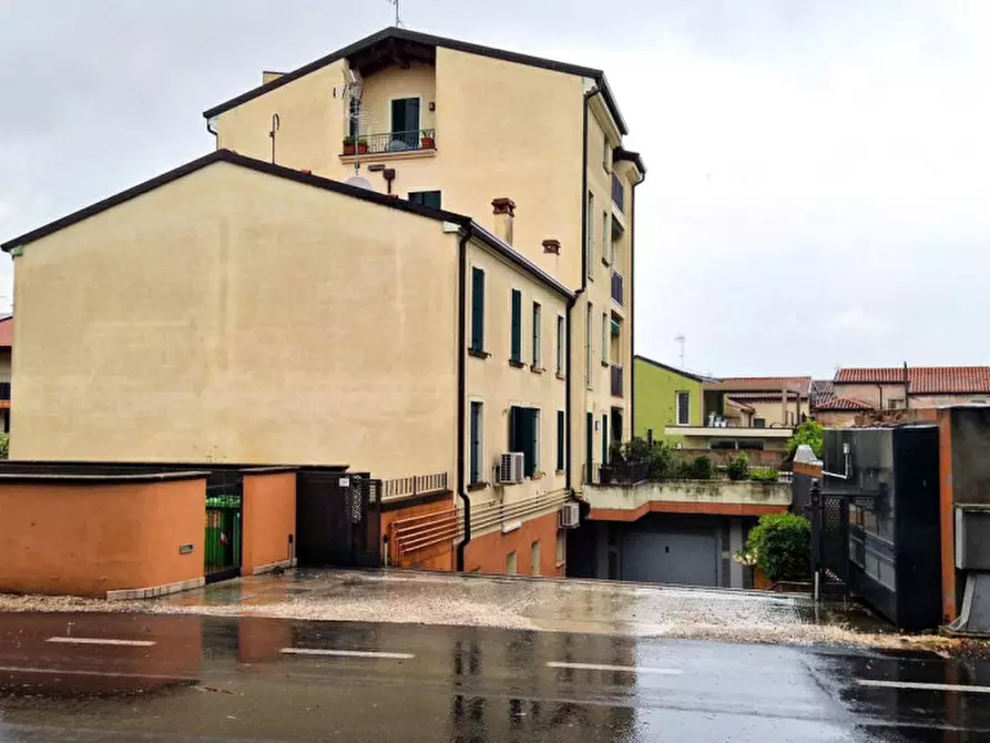 Immagine 2 di Posto auto in vendita  in Riviera Giacomo Matteotti, N. 281 a Badia Polesine