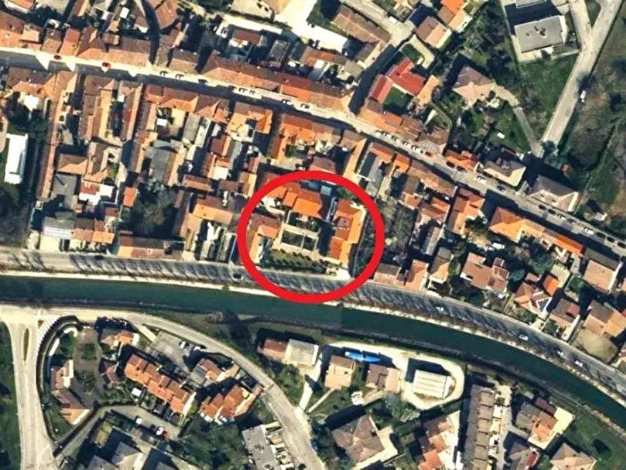 Immagine 17 di Posto auto in vendita  in Riviera Giacomo Matteotti, N. 281 a Badia Polesine