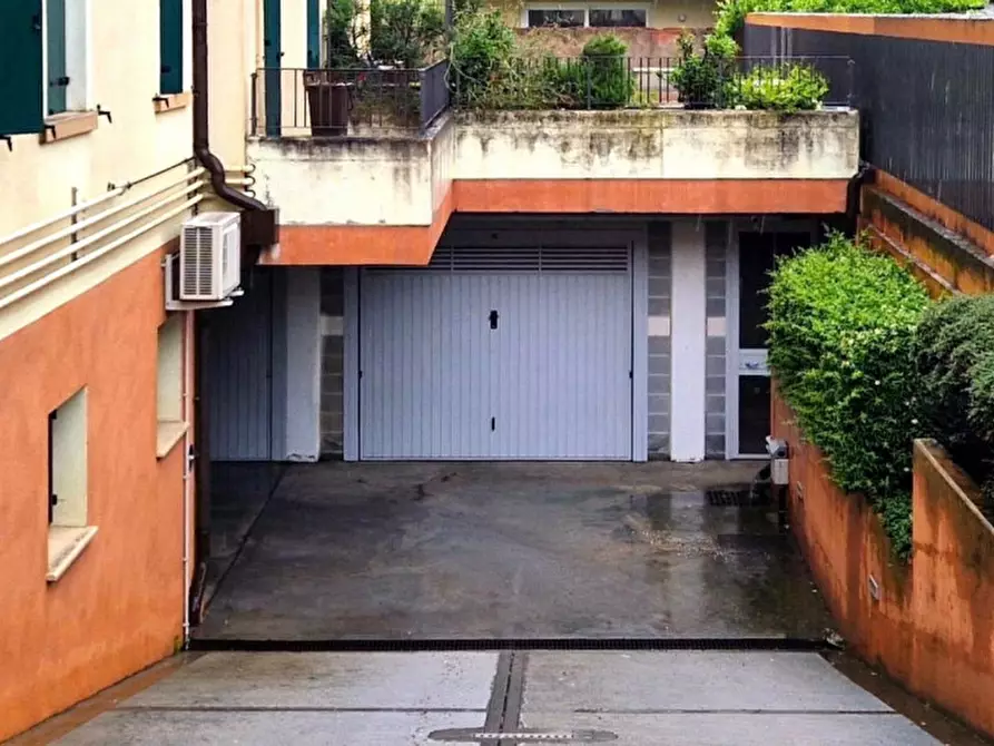 Immagine 9 di Posto auto in vendita  in Riviera Giacomo Matteotti, N. 281 a Badia Polesine