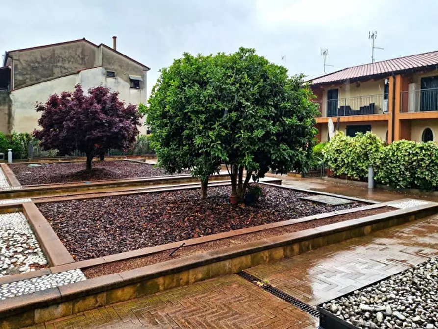 Immagine 10 di Posto auto in vendita  in Riviera Giacomo Matteotti, N. 281 a Badia Polesine