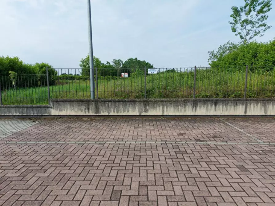 Immagine 1 di Posto auto in vendita  in Strada Falcettini, N. 1 a Chieri