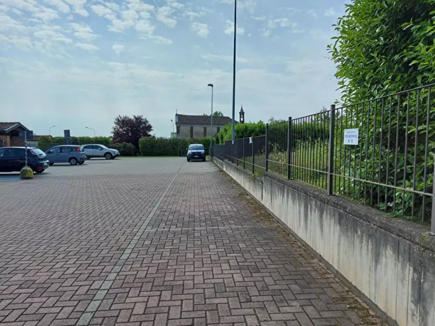 Immagine 2 di Posto auto in vendita  in Strada Falcettini, N. 1 a Chieri