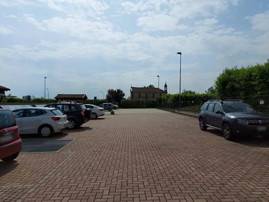 Immagine 7 di Posto auto in vendita  in Strada Falcettini, N. 1 a Chieri