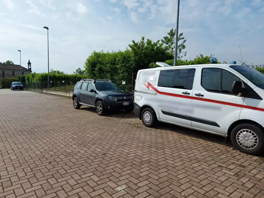 Immagine 2 di Posto auto in vendita  in Strada Falcettini, N. 1 a Chieri