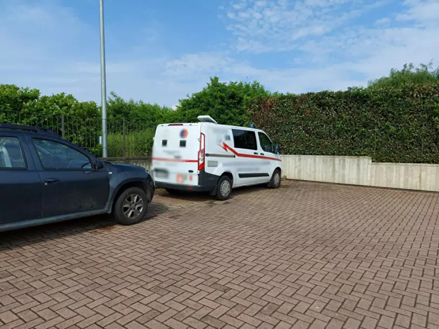 Immagine 3 di Posto auto in vendita  in Strada Falcettini, N. 1 a Chieri