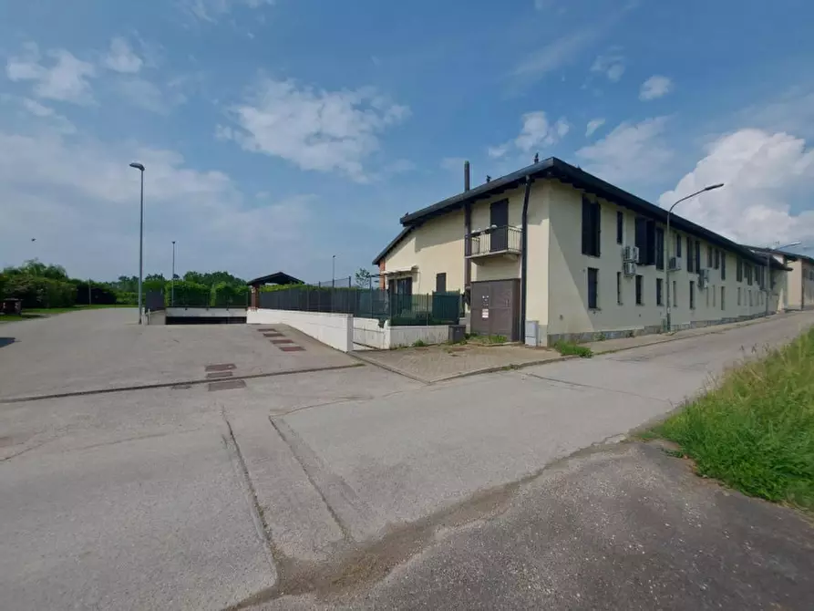 Immagine 10 di Posto auto in vendita  in Strada Falcettini, N. 1 a Chieri