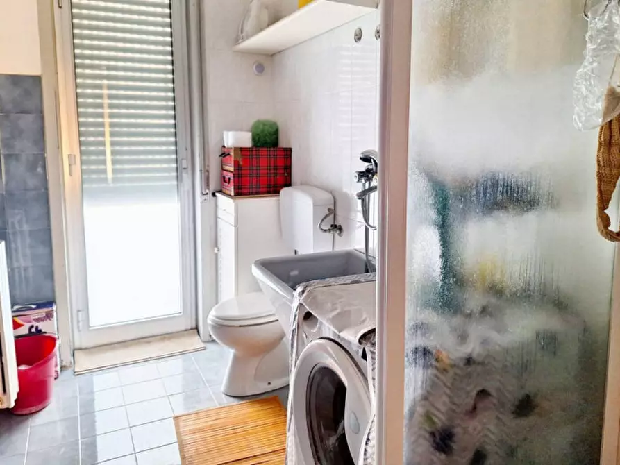 Immagine 6 di Appartamento in vendita  in Via Alcide De Gasperi, N. 72 a Regalbuto