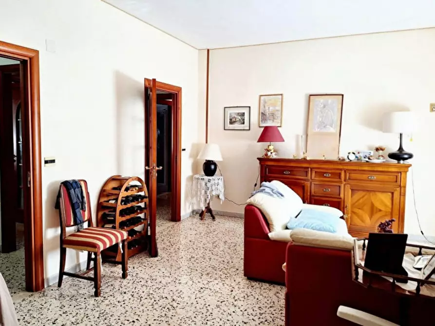 Immagine 7 di Appartamento in vendita  in Via Alcide De Gasperi, N. 72 a Regalbuto