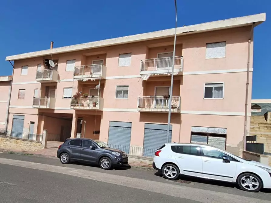 Immagine 15 di Appartamento in vendita  in Via Alcide De Gasperi, N. 72 a Regalbuto