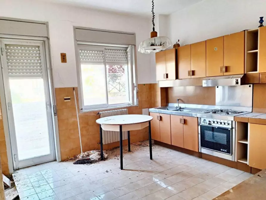 Immagine 2 di Appartamento in vendita  in Via Alcide De Gasperi, N. 66 a Regalbuto