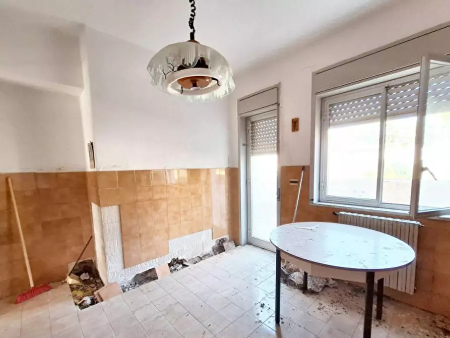 Immagine 9 di Appartamento in vendita  in Via Alcide De Gasperi, N. 66 a Regalbuto