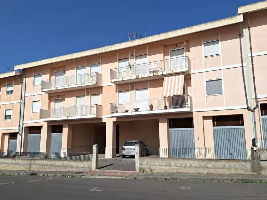 Immagine 15 di Appartamento in vendita  in Via Alcide De Gasperi, N. 66 a Regalbuto