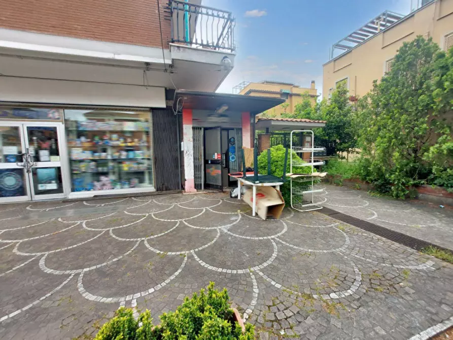 Immagine 14 di Magazzino in vendita  in Via Annia Regilla, N. 123 a Roma