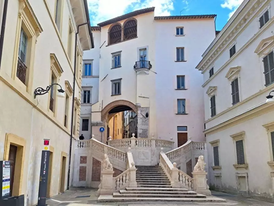 Immagine 1 di Ufficio in vendita  in Via di Fontesecca, N. 2-4 a Spoleto