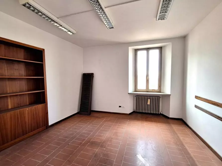 Immagine 7 di Ufficio in vendita  in Via di Fontesecca, N. 2-4 a Spoleto