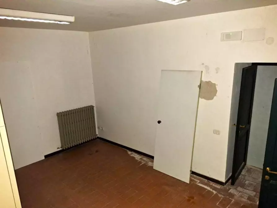 Immagine 20 di Ufficio in vendita  in Via di Fontesecca, N. 2-4 a Spoleto
