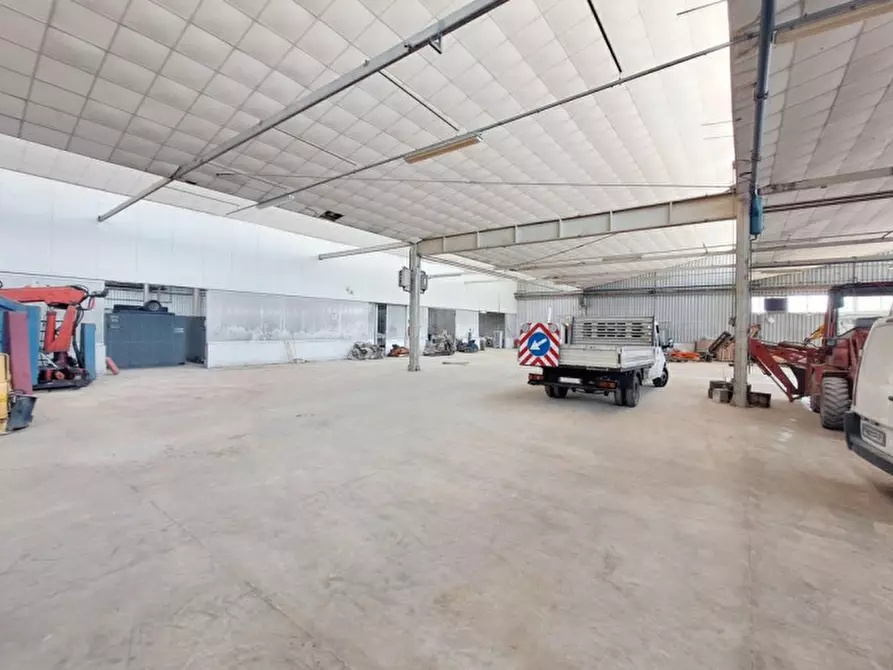 Immagine 16 di Capannone industriale in vendita  in Zona industriale-artigianale G.Brodolini, SP 77, N. 14 a Loreto