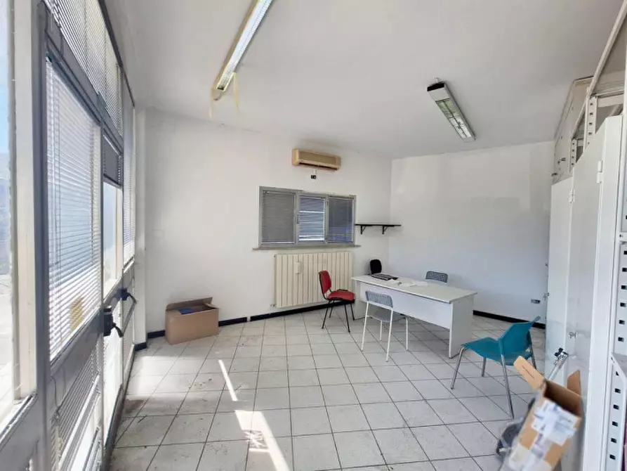 Immagine 20 di Capannone industriale in vendita  in Zona industriale-artigianale G.Brodolini, SP 77, N. 14 a Loreto